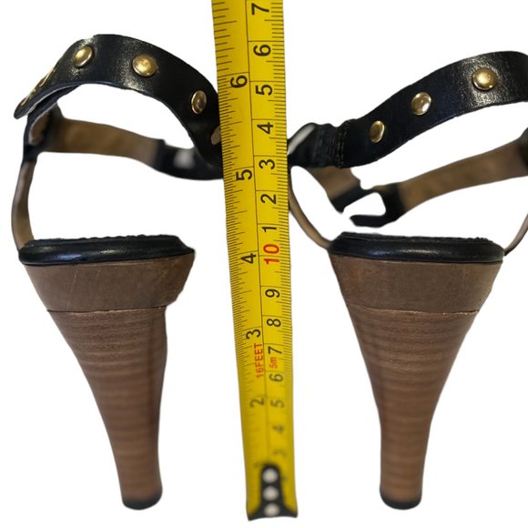 Michael Kors Sandals, Size 5.5 - Picture 10 of 10